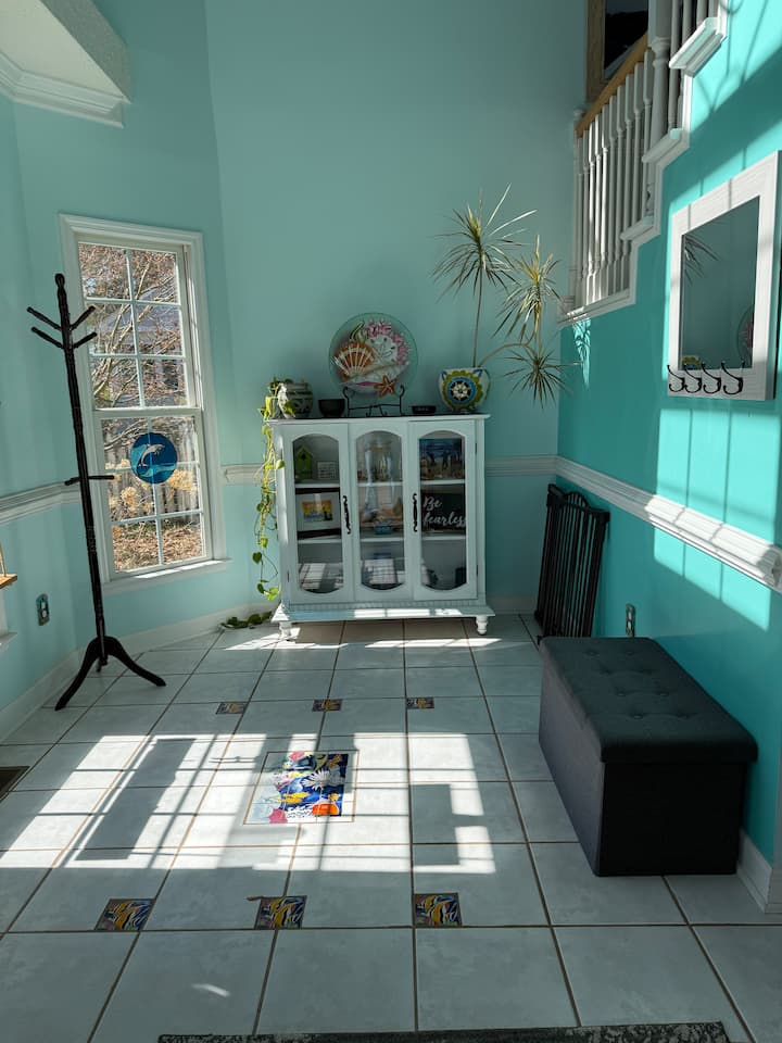 Spacious/riverview/steps To Beach/large Porch - Colonial Beach, VA