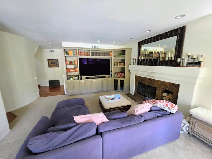 Agoura Hills Vacation House - Malibu Beach, CA