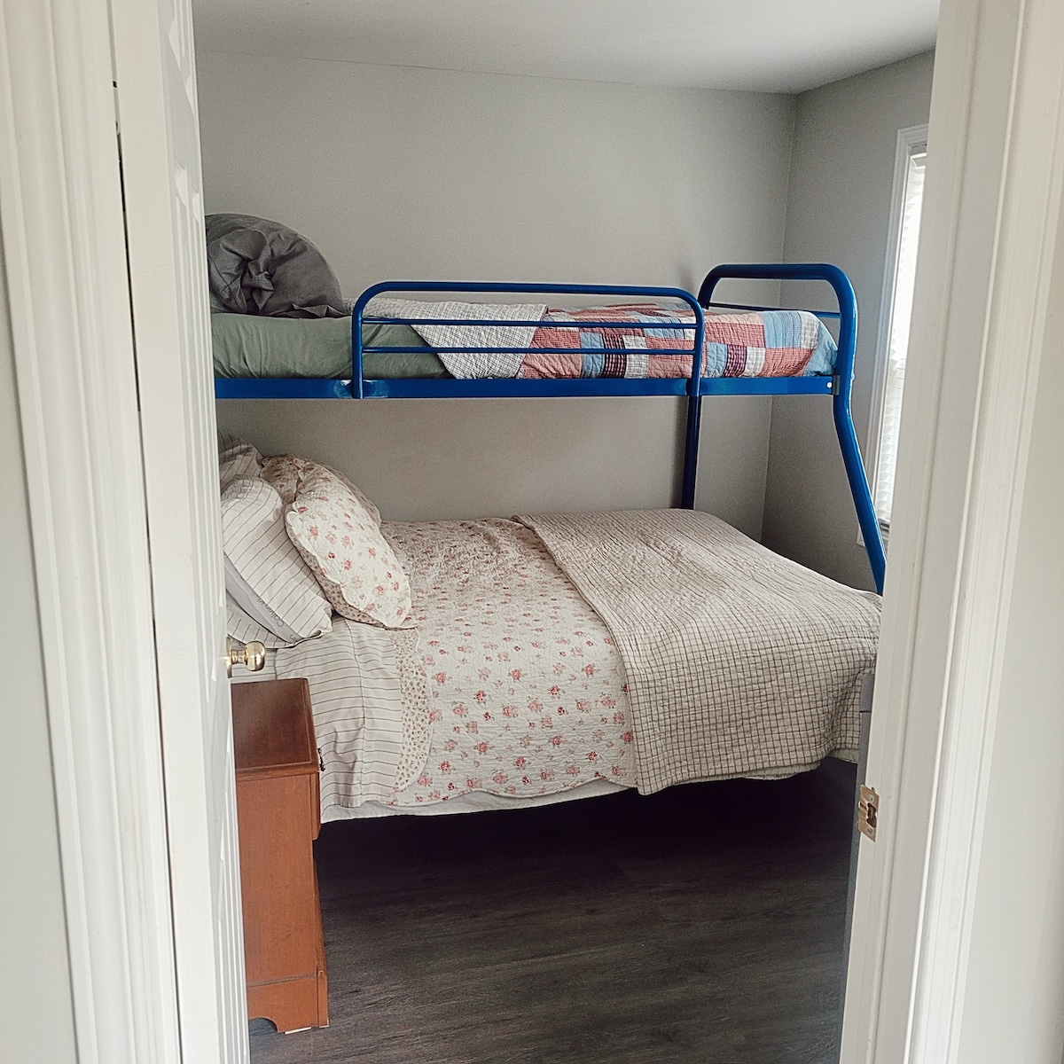 غرفة النوم 2