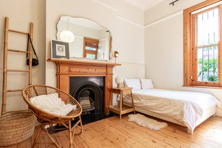 The Escapade gallery image 5