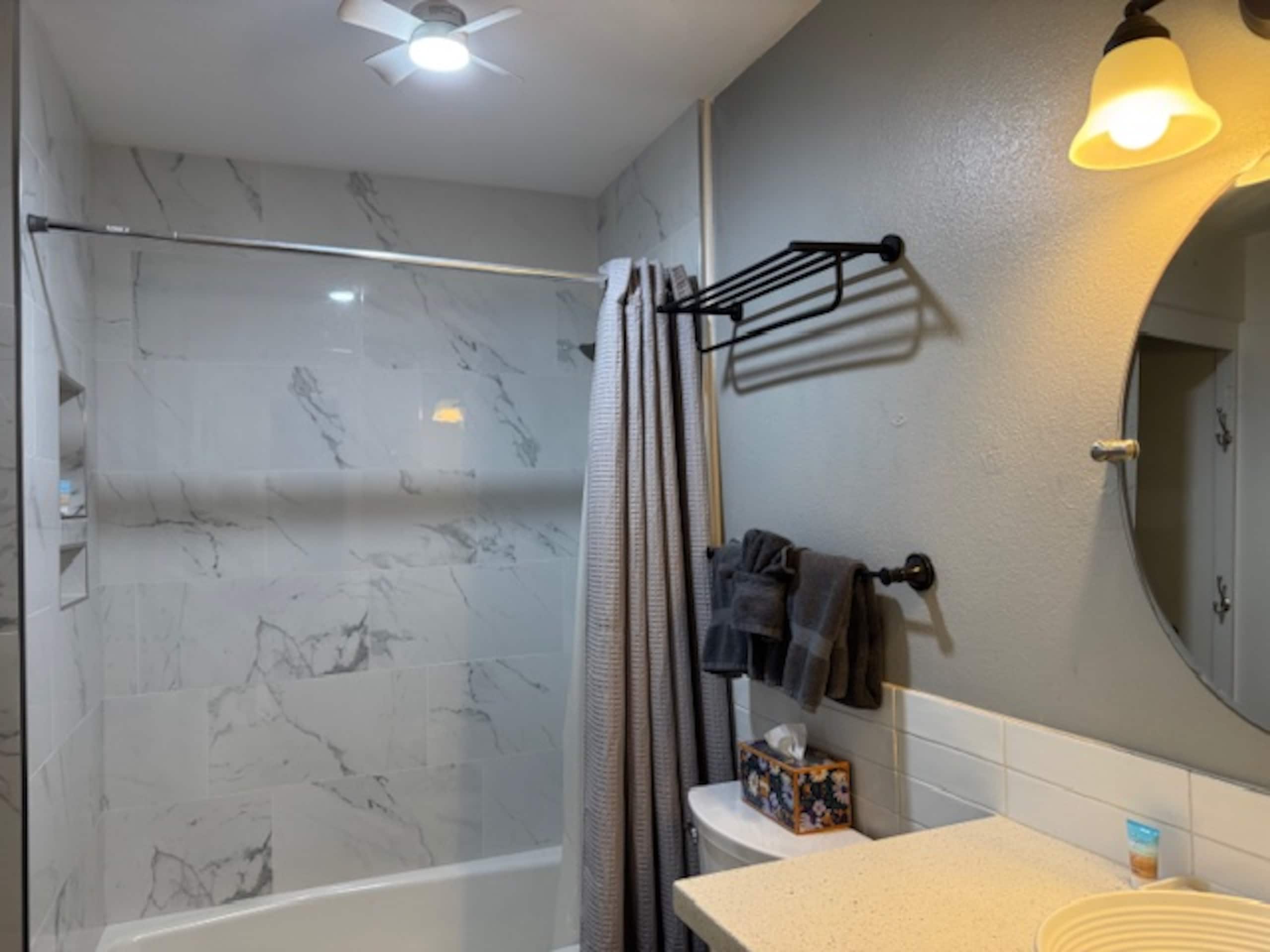 Condo in Kapaa · ★4.9 · 2 bedrooms · 2 beds · 1 private bath - Image 3