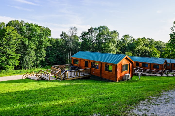 122 - Xantus - Log Cabin - Logan, OH