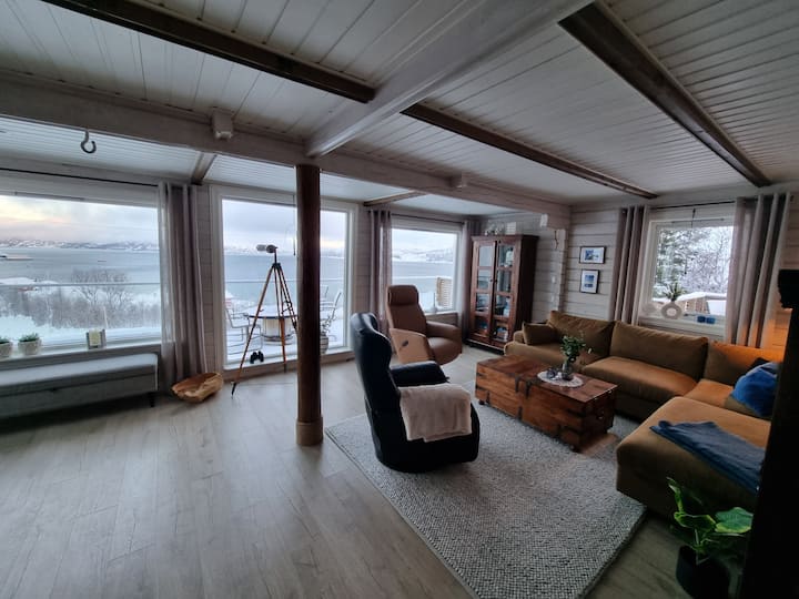The Perfect Place For Aurora. Outdoor Sauna/tub. - Norja