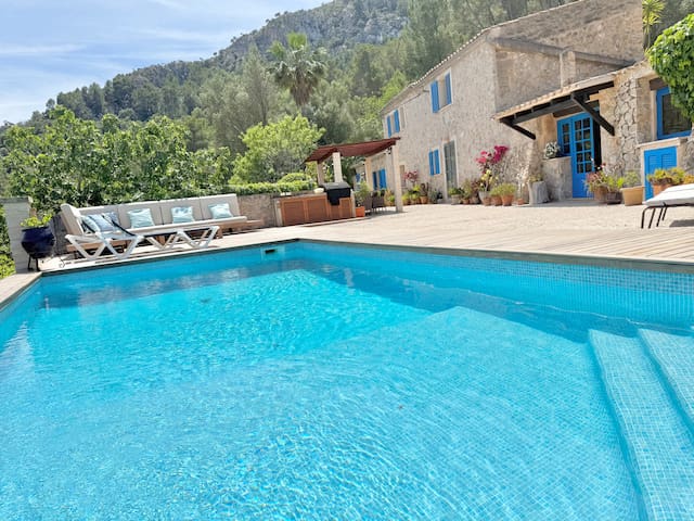 Private villa with Pool and BBQ – Can Ros