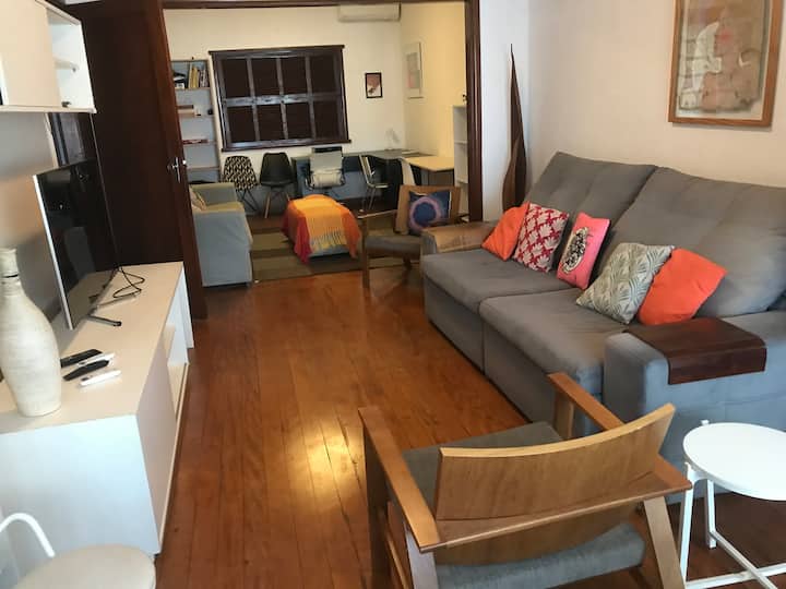 Casa Modernista/residência E Trabalho. Metrô 12’. - São Paulo