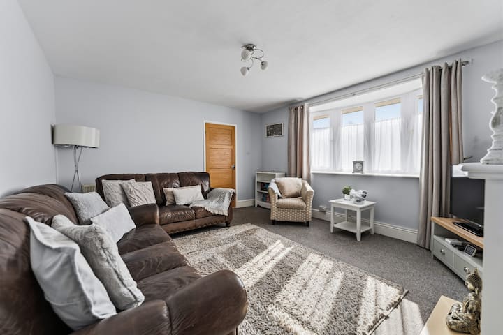 Cleethorpes 2 Bedroom Big Ground Floor Modern Flat - Cleethorpes