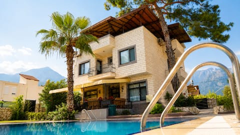 6 Rooms Stone Villa w/ Pool -Sea & Mountain Views