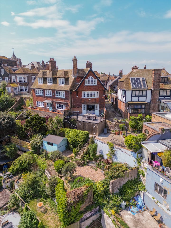 Ockman House | The Best View In Rye | Sleeps 10 - Kent