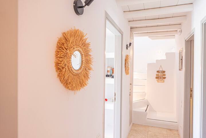 Villa Poppy Mykonos gallery image 2