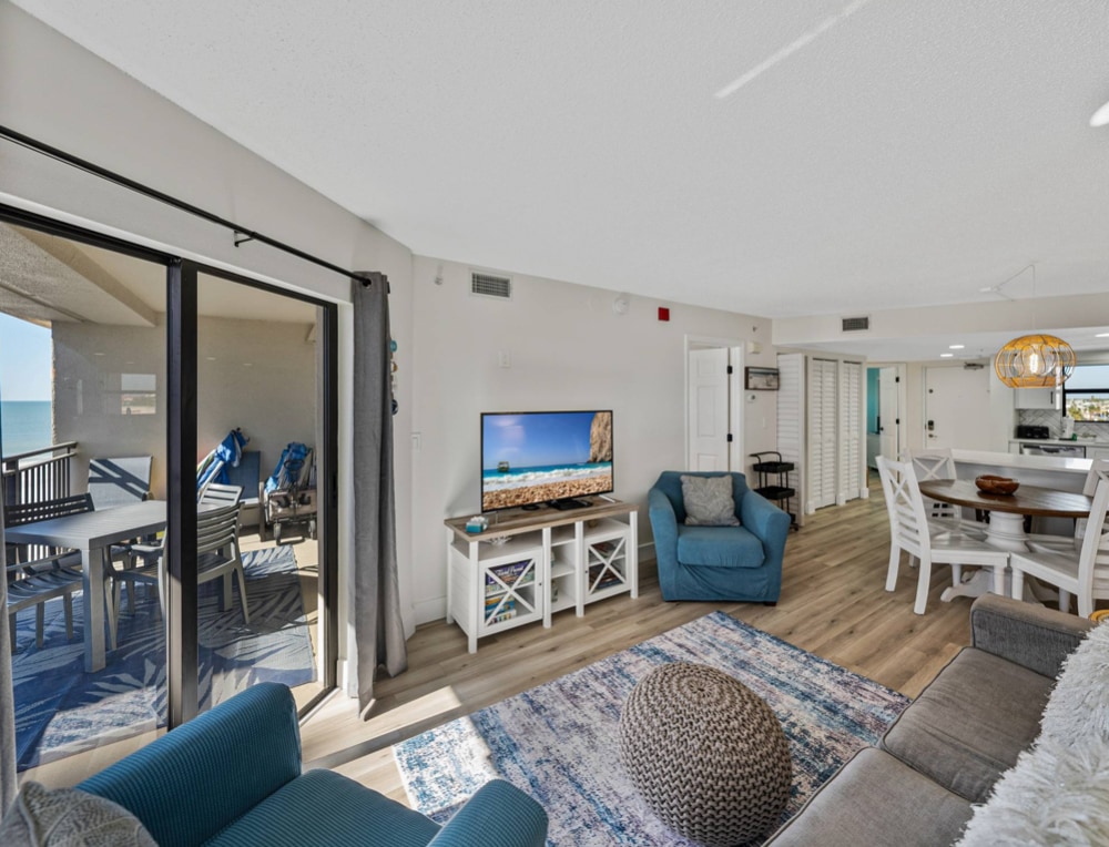 Successful Airbnb property: Newly Renovated Stunning Condo, Steps to the Beach in St. Pete Beach