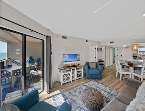 Successful Airbnb property: Newly Renovated Stunning Condo, Steps to the Beach in St. Pete Beach