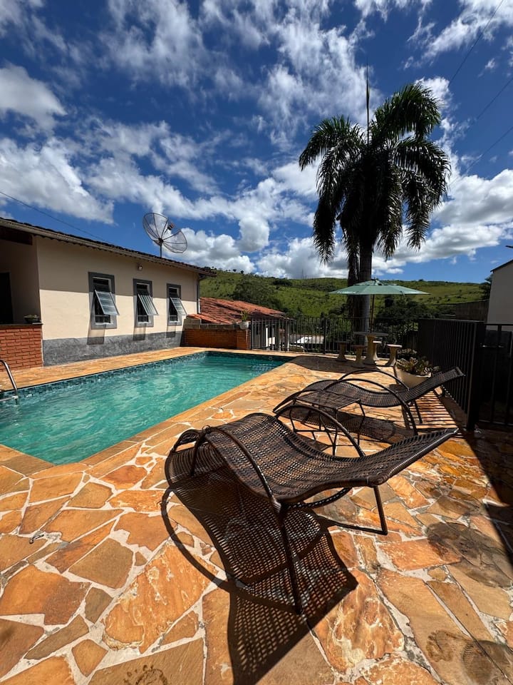 Chácara Aconchegante Com Piscina E Vista Incrível - Socorro