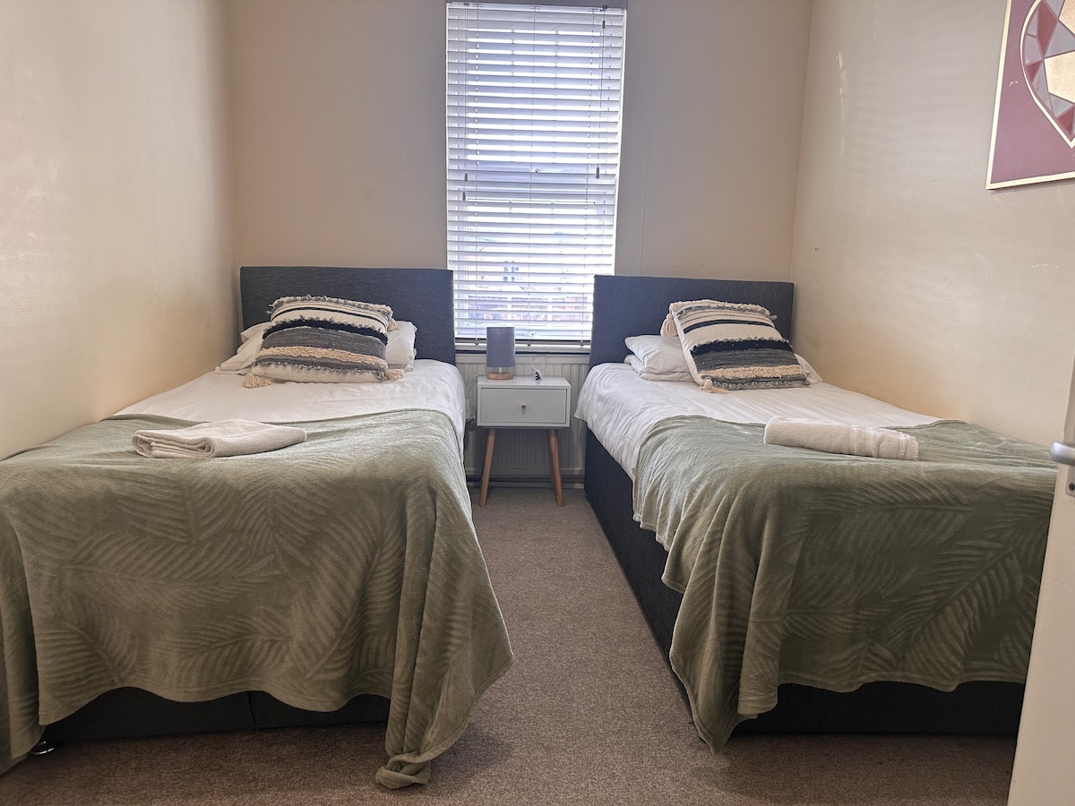 غرفة النوم 2