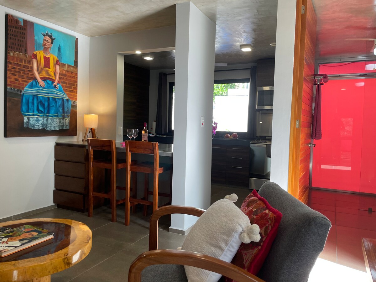 Top Airbnb: -Season discount-Casita Frida in Downtown! en Buenavista