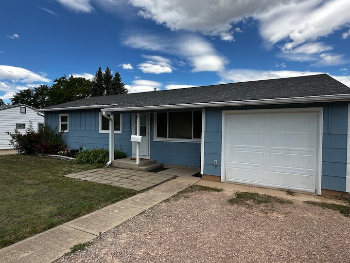 Rushmore Retreat Ii: Your Home Away From Home - Rapid City, SD
