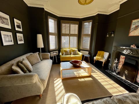 Top Airbnb: Virendale | Suffolk Coastal Town House in Lowestoft