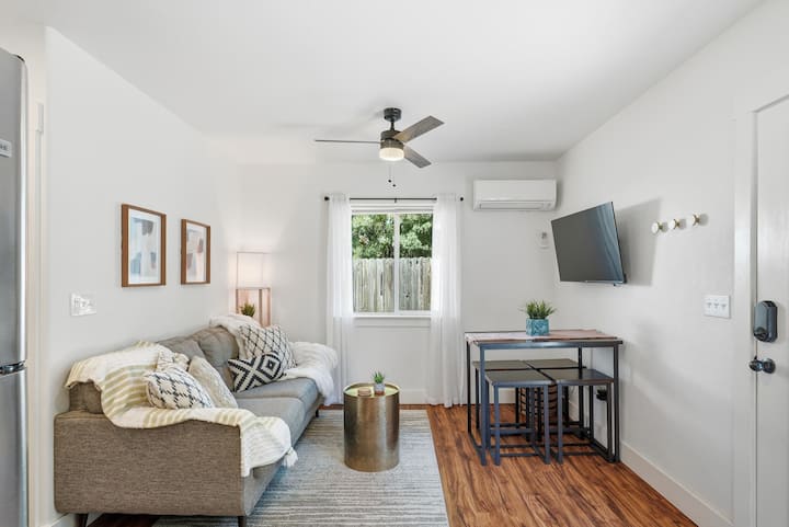 Bright & Airy 2br • Greenbelt• Near Bethel - Whispering Oaks, Redding