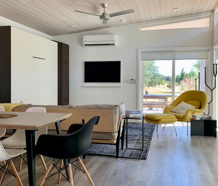 Modern, Secluded Retreat - Walk To The Plaza! - Healdsburg, CA