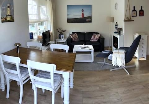 Top Airbnb: On the Zeeland coast in Romantic ambiance♥️ + cycling in Wijk 09 Koudekerke