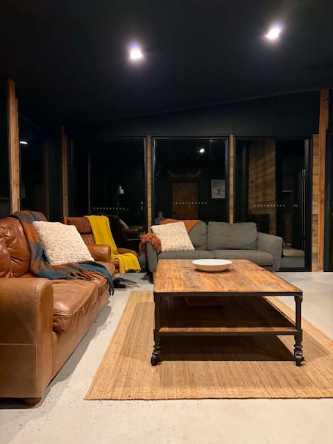 Top Airbnb: Unique Riverside High Country Escape in Merrijig
