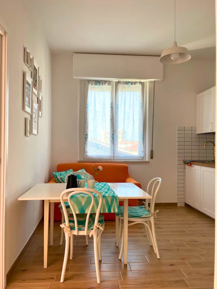 Two-bedroom Apt 200 Meter From The Sea With A View - Cecina