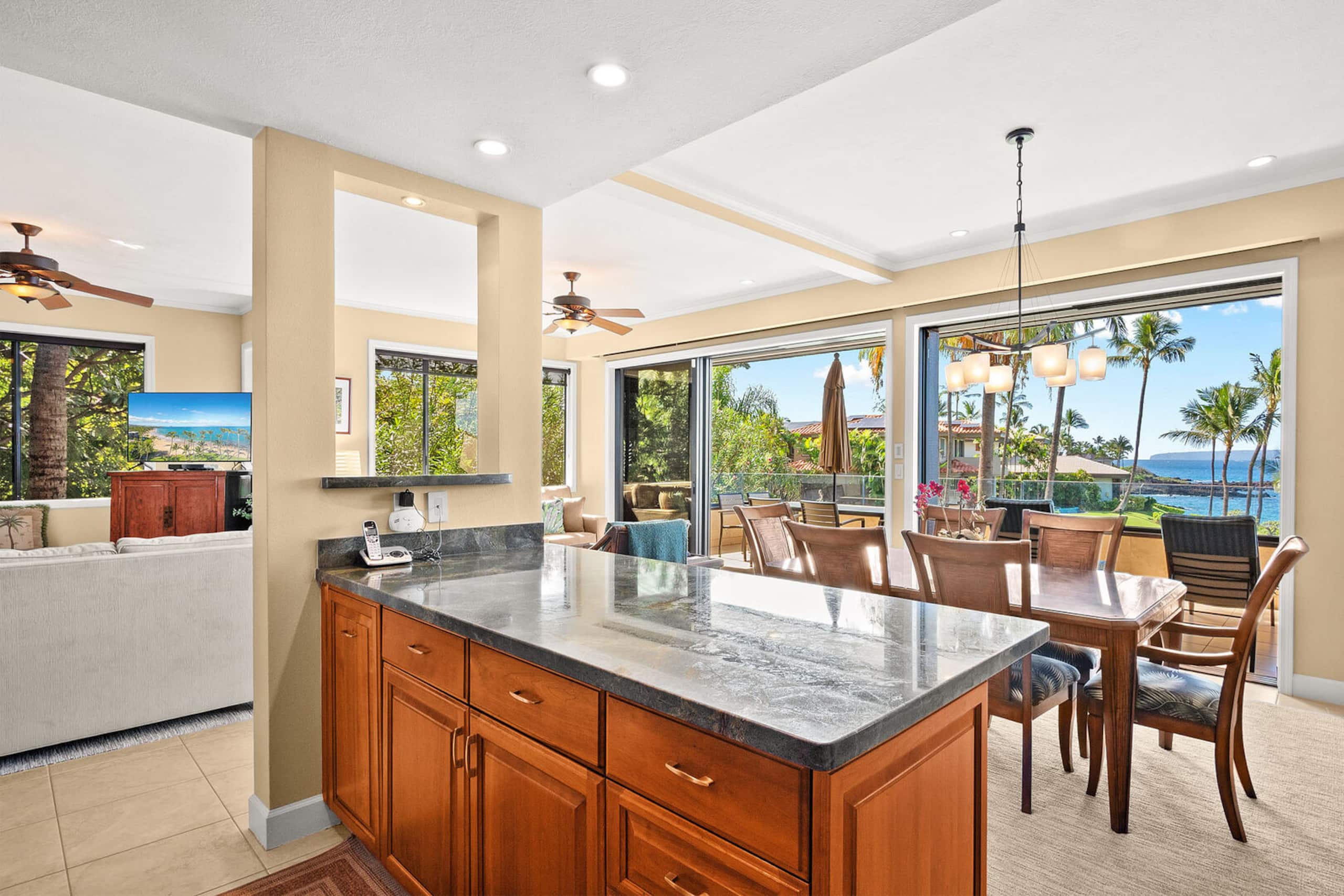Condo in Kihei · ★4.9 · 2 bedrooms · 4 beds · 2 baths - Image 21