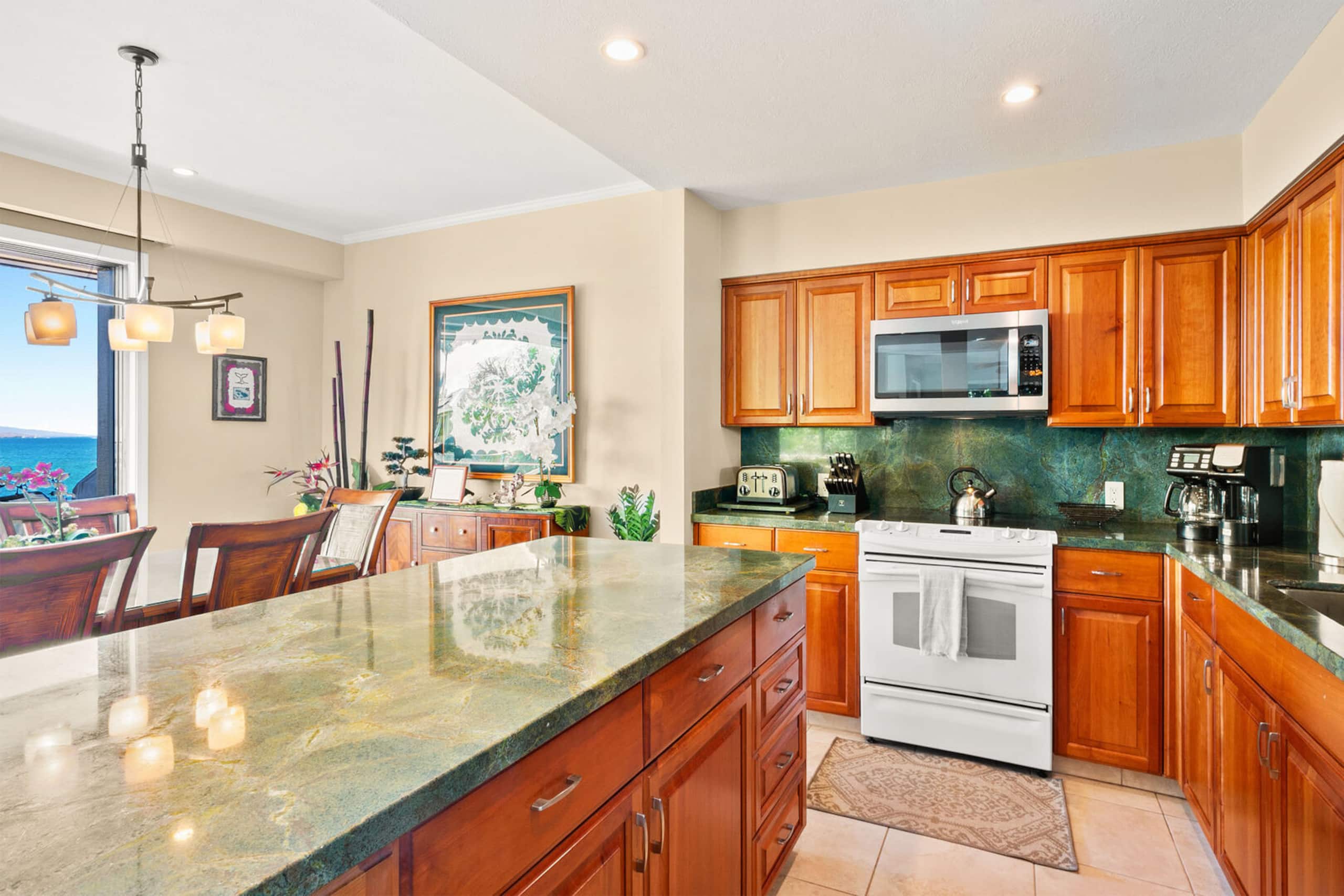 Condo in Kihei · ★4.9 · 2 bedrooms · 4 beds · 2 baths - Image 3