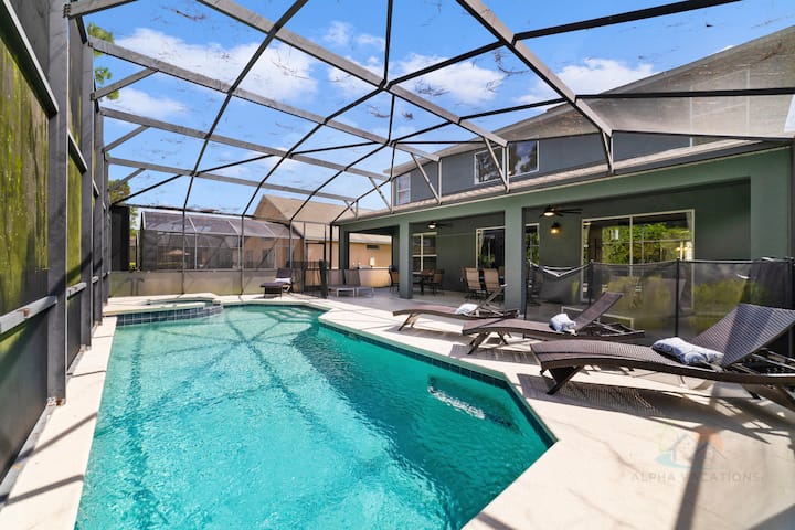 Magical Paradise - Resort Home & In-door Arcade - Four Corners, FL