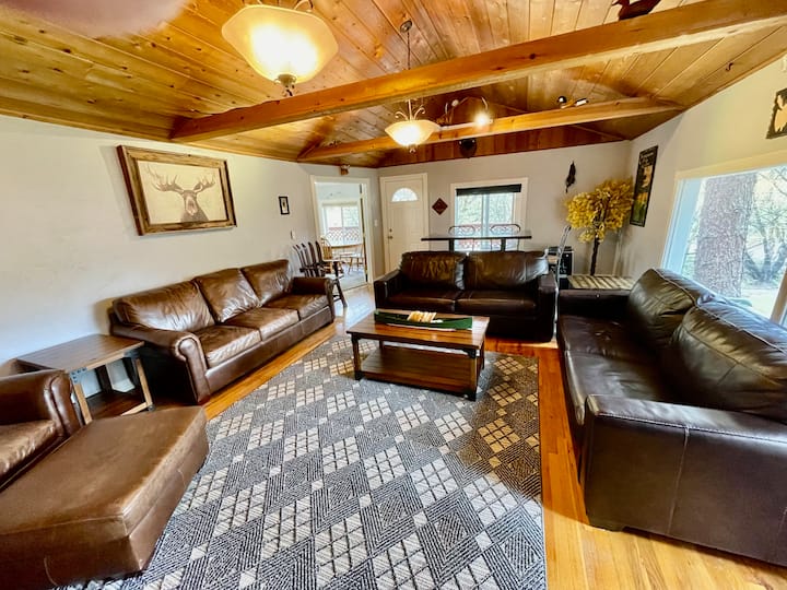 The Dam Overlook Lodge • Creek • Hot Tub • Lake - Evergreen, CO