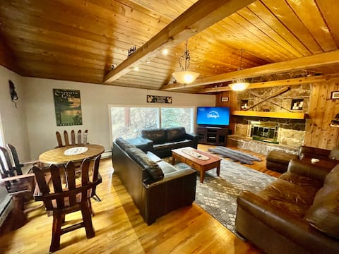 Evergreen Lake Dam Overlook Lodge •Creek •Hot Tub