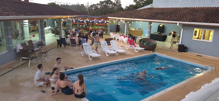 Recanto Encanto (8 Suites - Heated Pool)