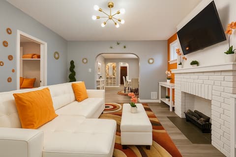 Top performing Airbnb: Sunstone Retreat • Modern 2BR | 9 Min Downtown CLE in Brooklyn Centre