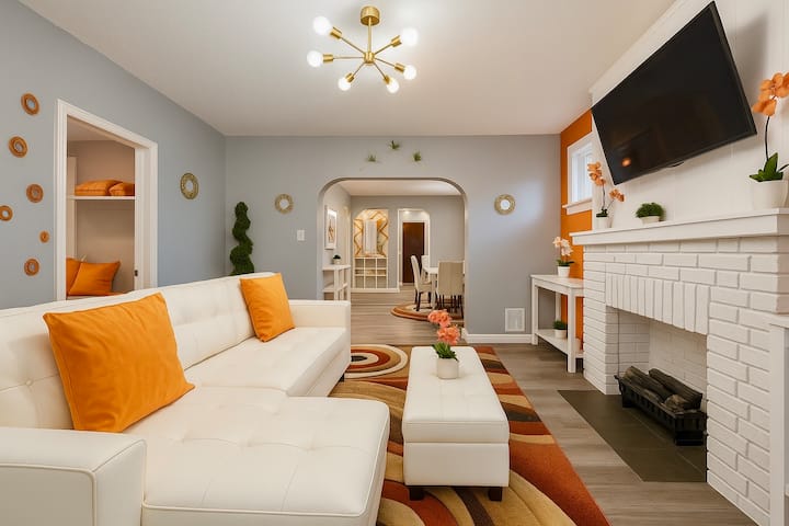 Sunstone Retreat Modern 2br | 9 Min Downtown Cle - Parma, OH