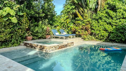 Miami Modern Luxury with Pool & Spa