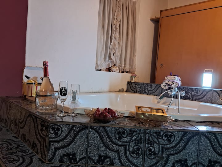 Noche De Bodas En Medio Del Bosque - Cauquenes