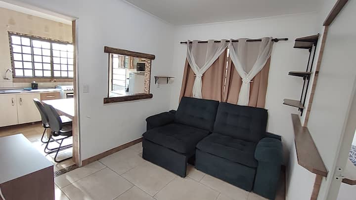 Casa Completa (3dorm/1banheiro) 5 Min. Do Centro - Botucatu