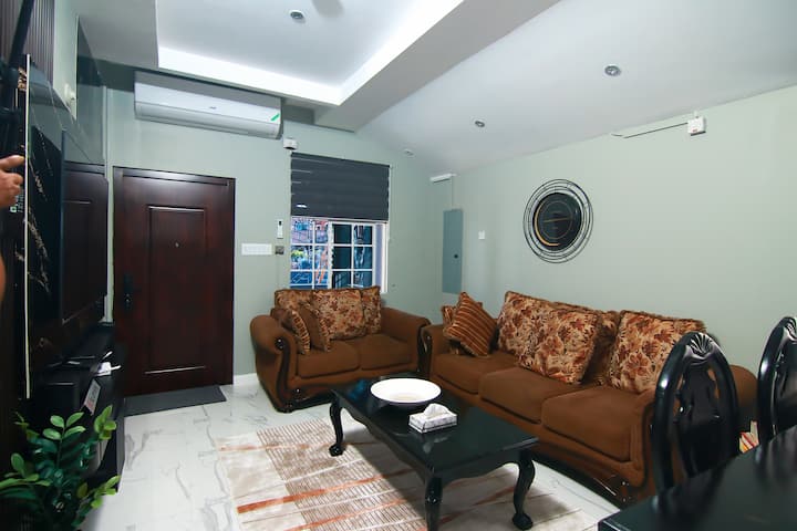 Cw Palace. Wifi And Fully Air Conditioning - Jamaica