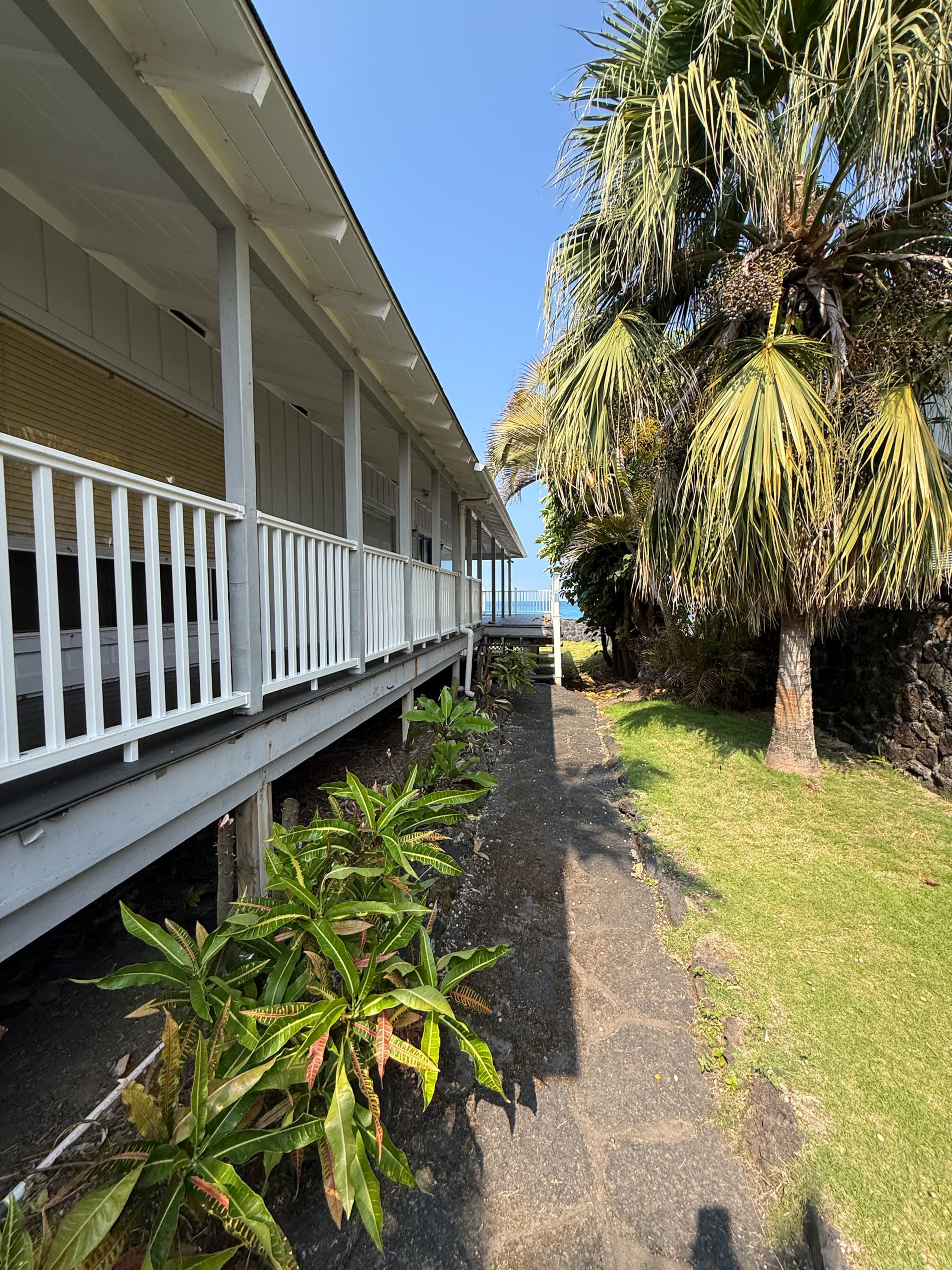 Home in Kailua-Kona · ★4.95 · 2 bedrooms · 3 beds · 2 baths - Image 4