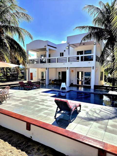 Casa de Playa Tela, San Juan del Mar (Beach House)