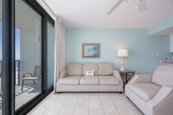 Pas 804  Beach Front Hotel Suite - Gulf Shores, AL