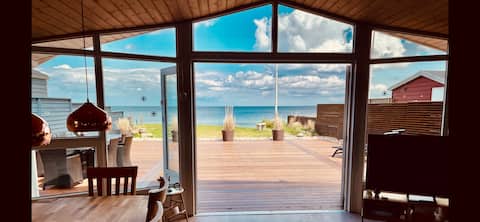 Beautiful in 1st Row, Sandy Beach, Bathing Water & Sea View