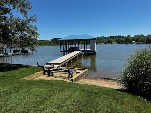 Private Dock, Pontoon Boat Option