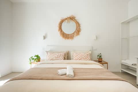 Cozy suite with garden and hot tub, near Venice