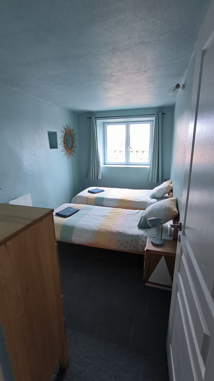 საძინებელი 1