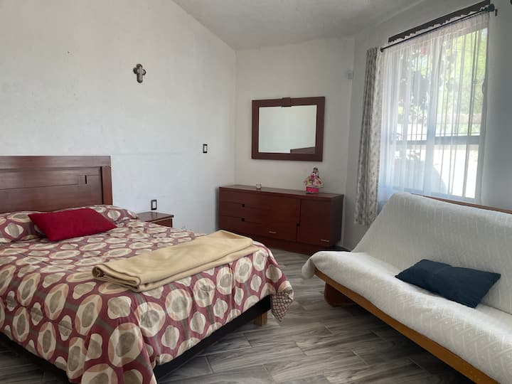 საძინებელი 1