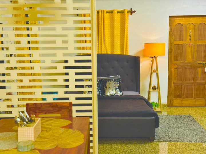 Living room image 4