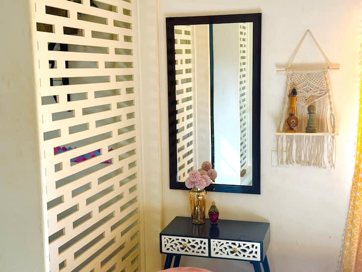 Living room image 8