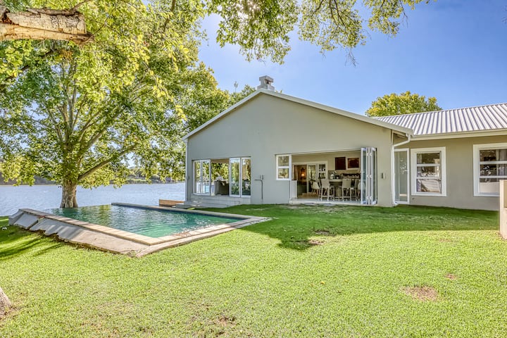 Vaal River - MillionairesBend for 12x people