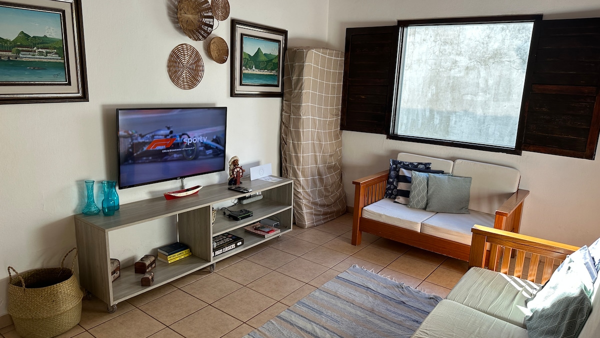 Airbnb em destaque: House in the center of Vila do Abraão Ilha Grande em Angra Dos Reis