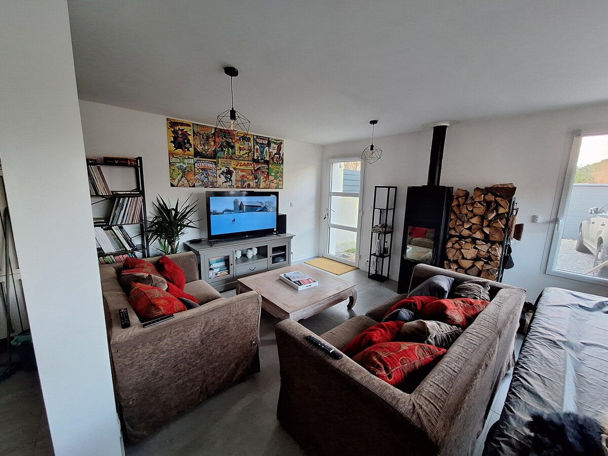 Popular Airbnb listing: PORNIC close to the animations to rent by the week in Pornic